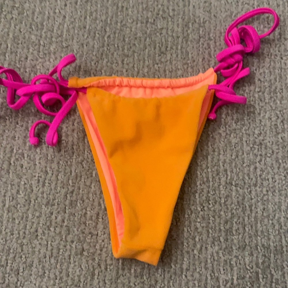 Orange tie bottoms
